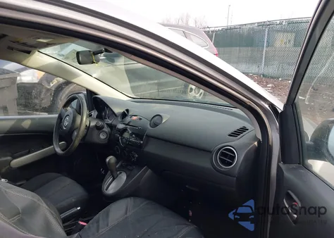 2011 Mazda Mazda2 Sport z USA, uszkodzony, nr VIN JM1DE1HY9B0120367